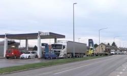 Mađari pohrlili na benzinske postaje u Hrvatskoj