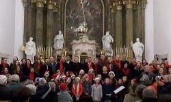 „Lipa“ pjeva na Božić blagdanske pjesme na sedam jezika