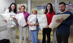 Rodilište vukovarske bolnice zahvaljujući humanitarnoj akciji bogatije za 25 novih jastuka za bebe