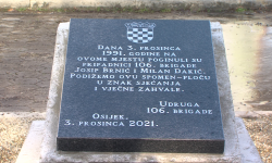 Otkrivena spomen ploča dvojici poginulih branitelja u Svačićevoj ulici u Osijeku