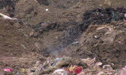 Gusti crni dim nad Osijekom, izbio požar na odlagalištu otpada Lončarica Velika