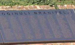 Uoči blagdana Svih svetih sjećanje na poginule hrvatske branitelje i civilne žrtve Domovinskog rata