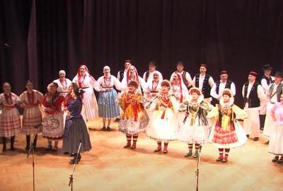 Godišnji koncert valpovačkog HKUD-a u znaku folklorne priče o doseljenicima u Slavoniju