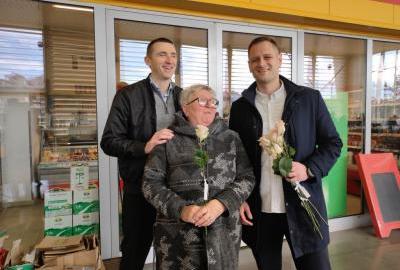 U Vukovaru Dan žena obilježen podjelom ruža