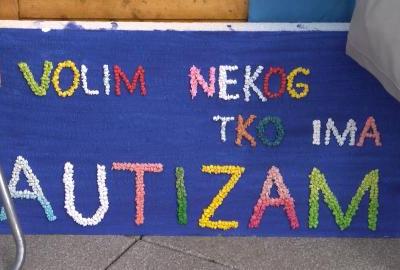Roditelji djece s autizmom: odrasle osobe s autizmom i dalje nemaju prikladnu skrb
