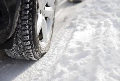 Od 15. studenog obvezno korištenje zimske opreme na vozilima