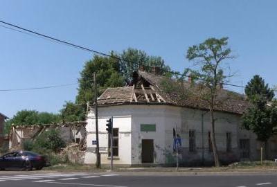 Tko će biti brži u rušenju opasnog objekta u Sarvašu - vlast ili priroda?