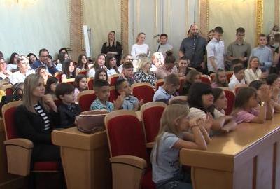 Osječko-baranjska županija pohvalila oko 140 osnovnoškolaca za uspjehe na natjecanjima