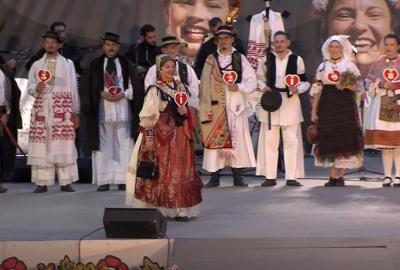 Izborom za najbolje nošeno narodno ruho zatvoreni 59. Đakovački vezovi