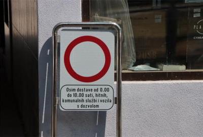 Trgom slobode u Osijeku zabranjen promet romobilima i biciklima!