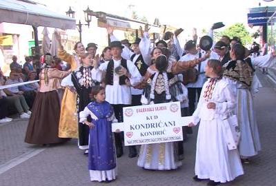 60 KUD-ova iz cijeloga svijeta na jubilarnim, šezdesetim Đakovačkim vezovima
