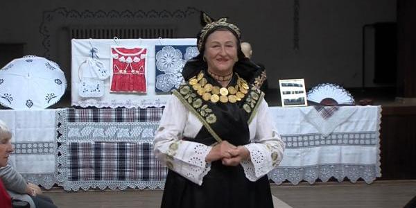 Modnom revijom i izložbom rukotvorina čuvaju tradiciju