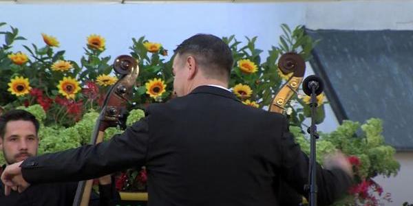 Koncertom novoosnovanog Valpovačkog tamburaškog orkestra otvoreno 57. Ljeto Valpovačko