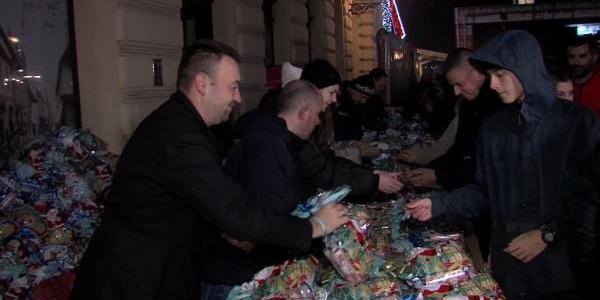 2700 slatkih paketića razveselilo najmlađe Vukovarce