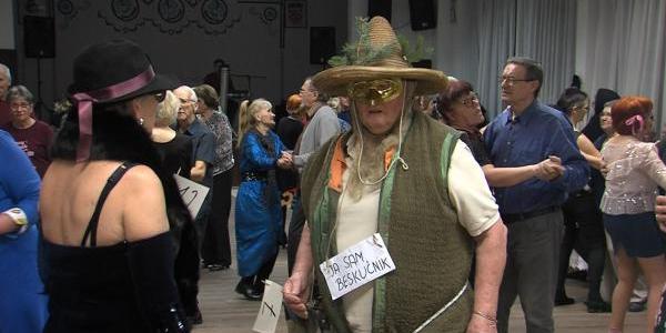 Osječki umirovljenici pokazali kako se znaju zabavljati i pod maskama