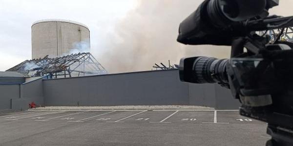 Izgorjela drvena skladišta HŽ-a!