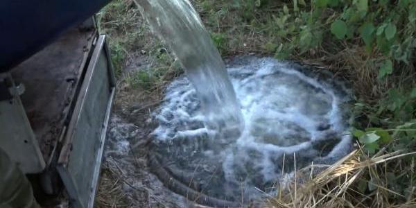 Lovci dostavljaju vodu i hranu u lovišta