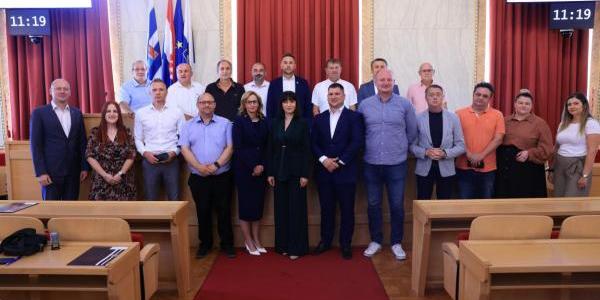 Županica Tramišak: Mladima omogućujemo da nakon deset godina najma otkupe nekretninu i ostanu u Slavoniji živjeti, raditi i podizati svoje obitelji