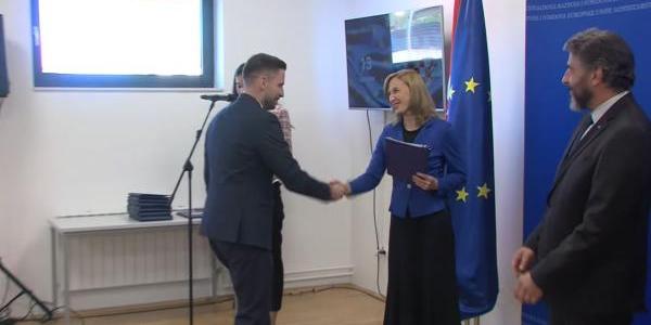 Gradu Osijeku 15 milijuna eura za obnovu dvorane i parka Zrinjevac te novu Gradsku knjižnicu