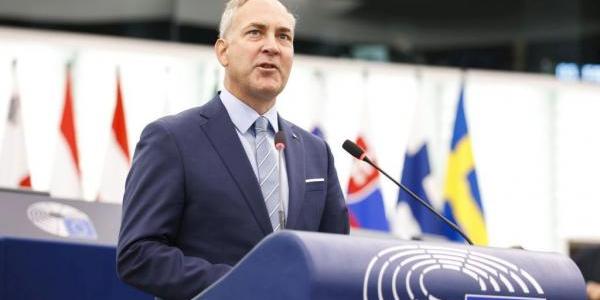 ''Dok Europa gori, Bruxelles raspravlja o većem proračunu!''