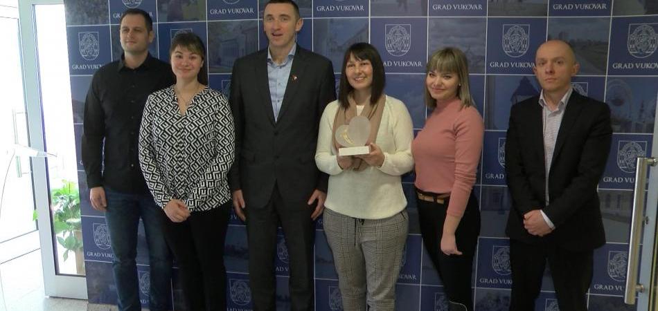 Ponos Hrvatske – predsjednica Udruge „Vukovarski leptirići“ Viktorija Matin