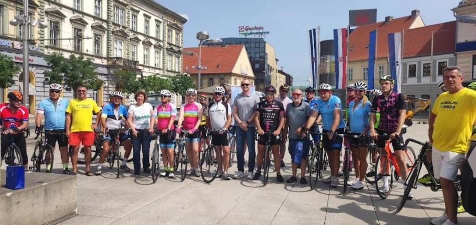 Od Vukovara do Ljubljane na dva kotača u znak prijateljstva Hrvatske i Slovenije