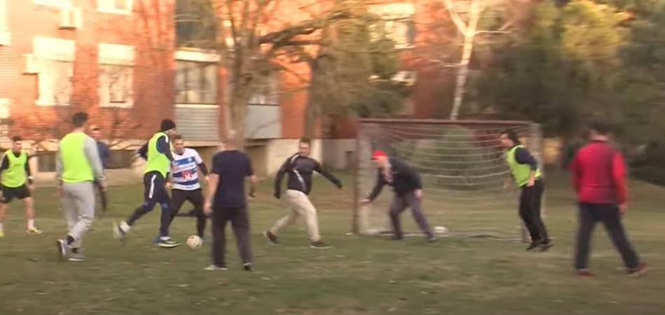 Po 45. put zaigrali nogomet na Silvestrovo u osječkoj Dragonjskoj ulici