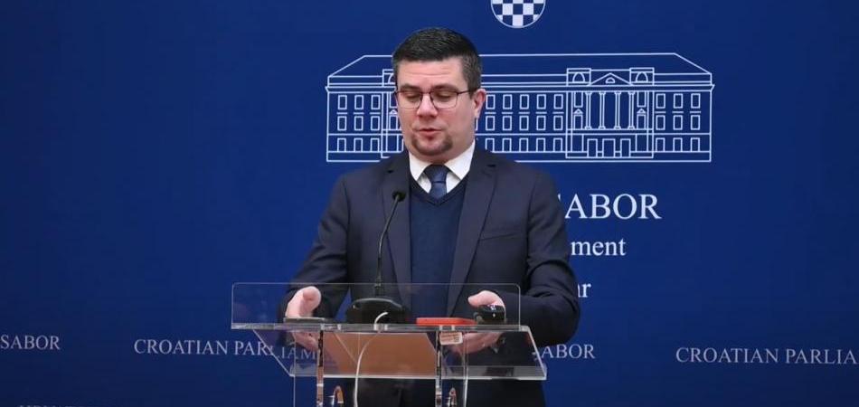 Domagoj Hajduković: Slobodan ribolov rekreativcima na svim tekućicama, smanjiti broj ovlaštenika i razgraničiti sportski i rekreativni ribolov