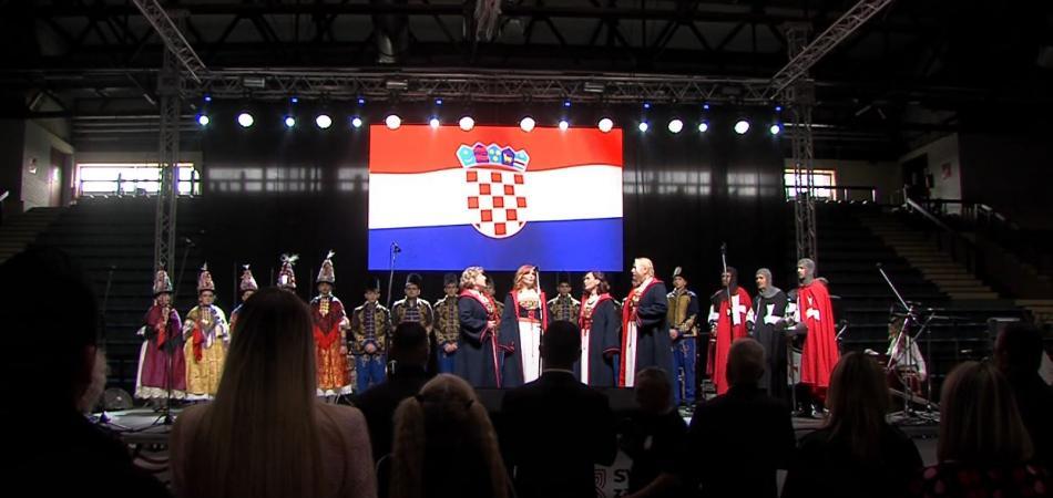 Za Dan Grada Vukovara počeo trodnevni festival „SVI zaJEDNO HRVATSKO NAJ“