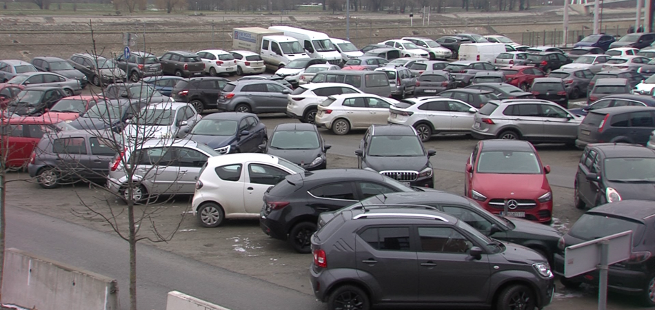 Besplatno parkiranje u Osijeku prouzročilo nezapamćen kaos