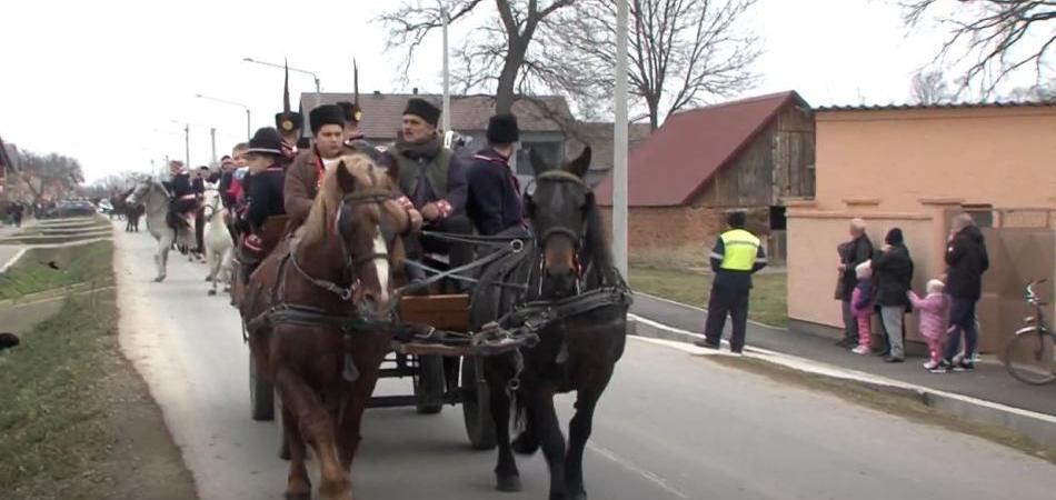 Topot konja i pokladna pjesma 17. put na ulicama Širokog Polja