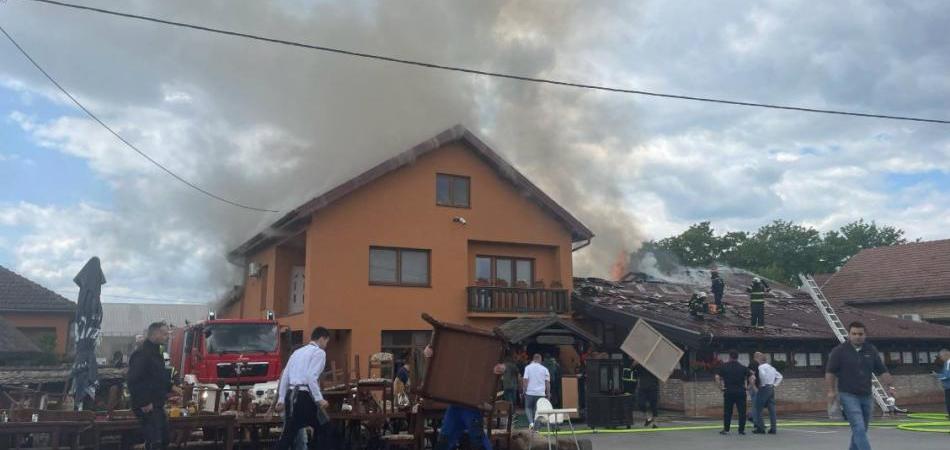 Poznata Citadela izgorila skoro do temelja!