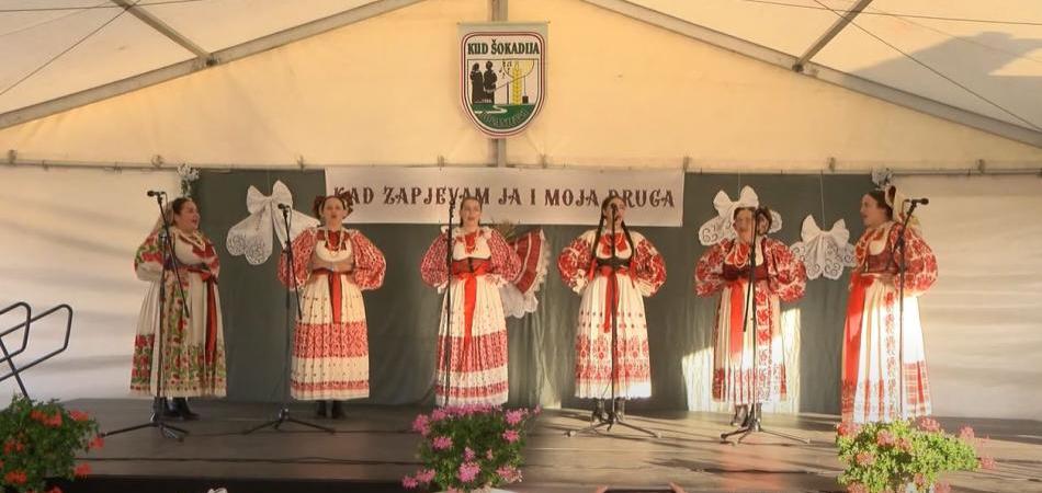 17 godina čuvanja tradicionalnih pjesama i običaja