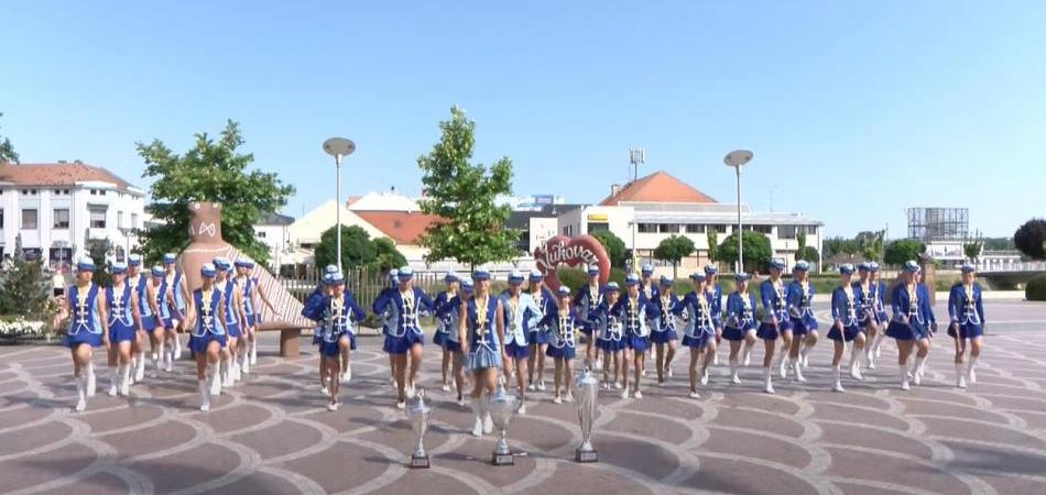 Vukovarske mažoretkinje s Državnog prvenstva vratile se ovjenčane brojnim medaljama