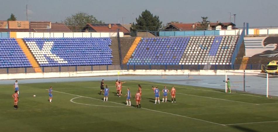 Najtrofejnije hrvatske nogometašice iz ŽNK Osijek nagradio i grad