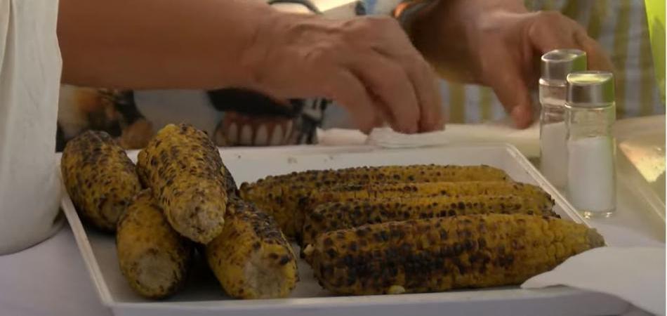 Rekordan broj jela na kukuruzijadi u Čepinskim Martincima
