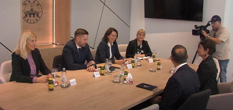 Novi veleposlanik Ujedinjenog Kraljevstva u posjetu Osijeku