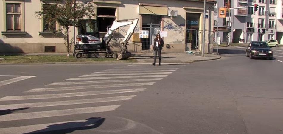 Ruši se derutna zgrada u Retfali - sigurnost djece i prolaznika na prvom mjestu