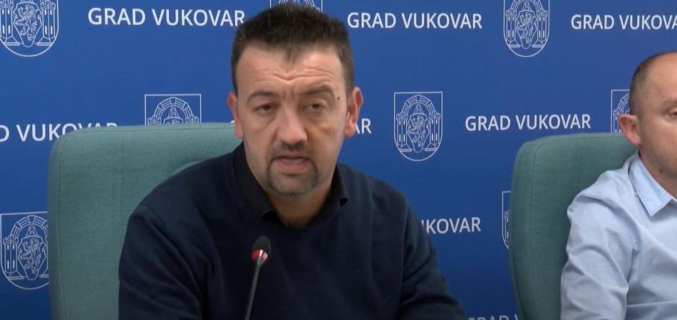 Grad Vukovar će umirovljenicima sufinancirati gradski prjevoz sa sedam eura mjesečno
