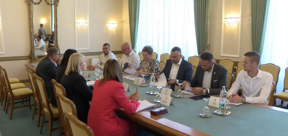 Novi semafori u selima na području OBŽ za veću sigurnost pješaka