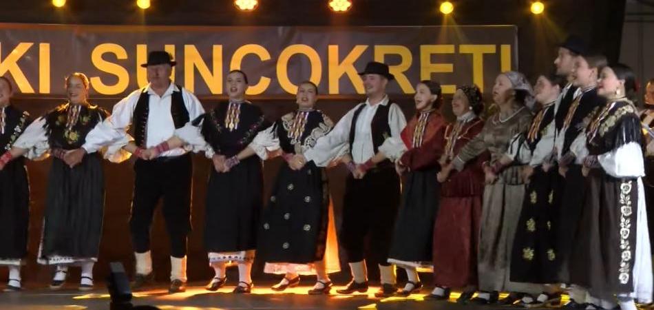 Jubilarni 25. Čepinski suncokreti ponovno pokazali bogatstvo folklorne tradicije