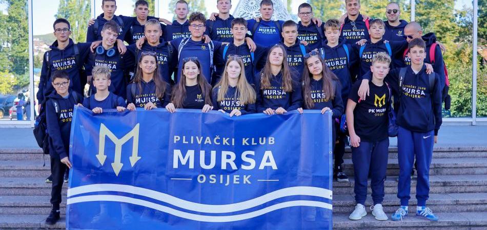 Plivači PK Mursa briljiraju! Osvojili čak 22 medalje u Sarajevu: Luka Čarapović prvi u apsolutnoj kategoriji i superfinalu