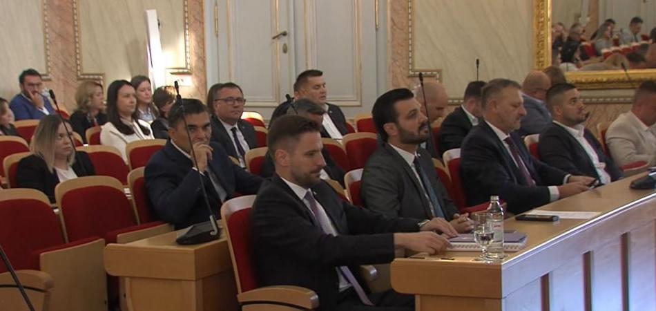 Dva tjedna naplate parkinga u Osijeku donijela prihod kao cijela godina koncesije
