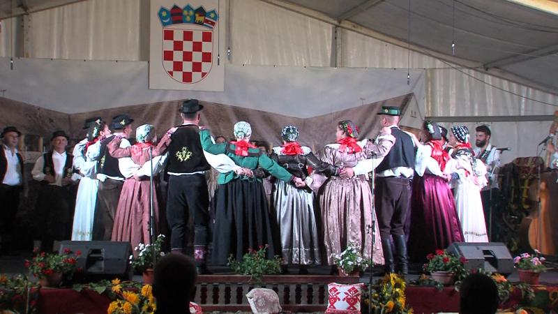Tradicionalno druženje u Tenji na manifestaciji „Slavonijo, u jesen si zlatna“