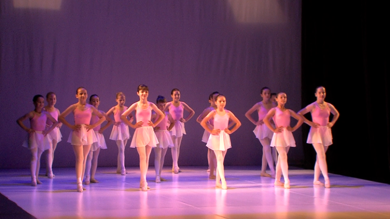 50 mladih balerina u klasični balet unijelo dašak suvremenosti
