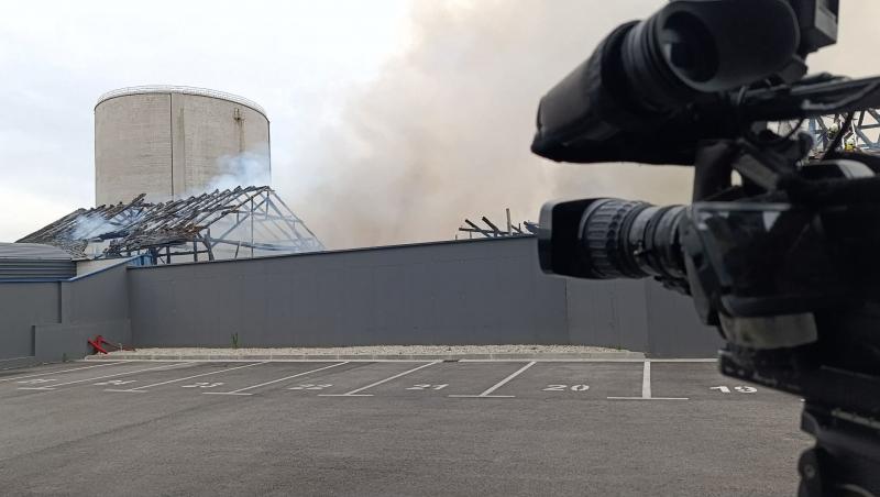 Izgorjela drvena skladišta HŽ-a!